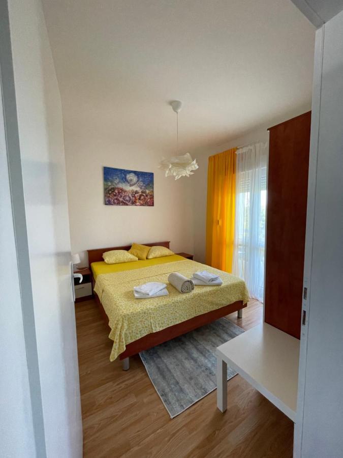 Apartmani Fulir Vrsi Kültér fotó