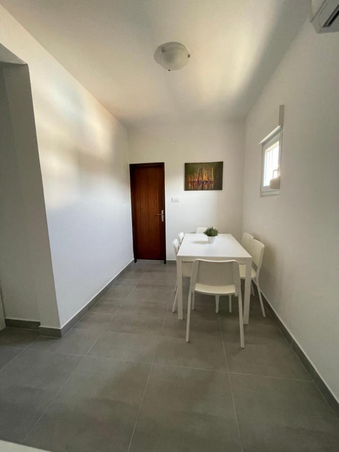Apartmani Fulir Vrsi Kültér fotó